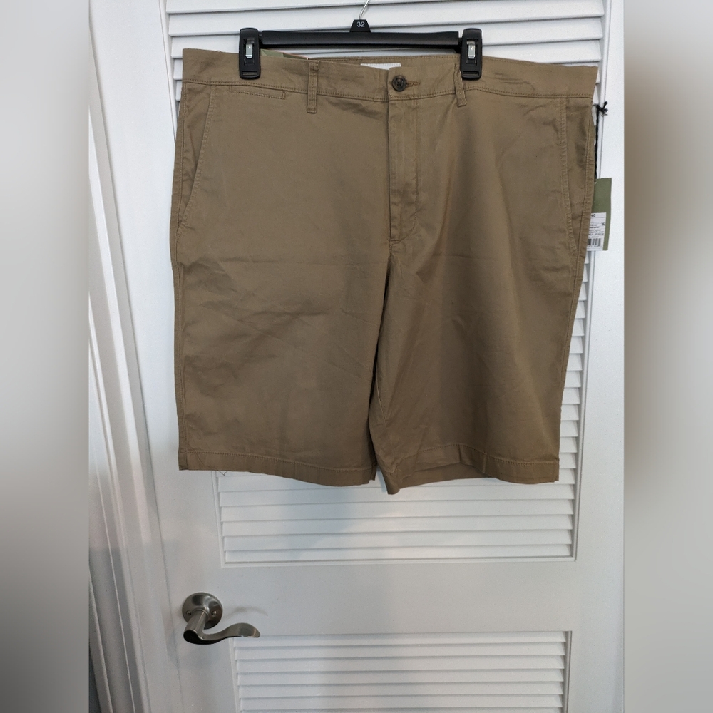 Men's Size 40 Shorts New